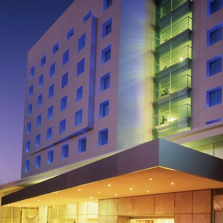 Fiesta Inn Express Puebla Finsa Exterior photo