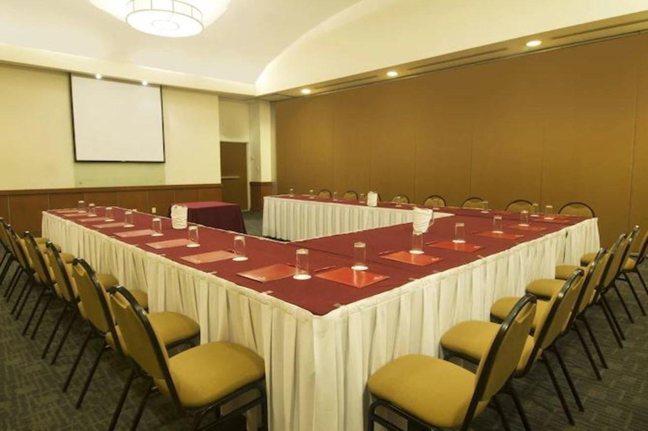 Fiesta Inn Express Puebla Finsa Exterior photo